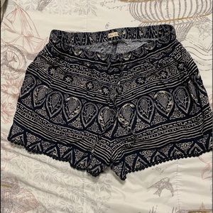 Hollister loose shorts